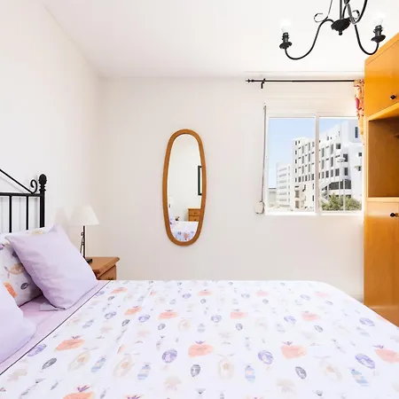 Plaza Roja Apartment *